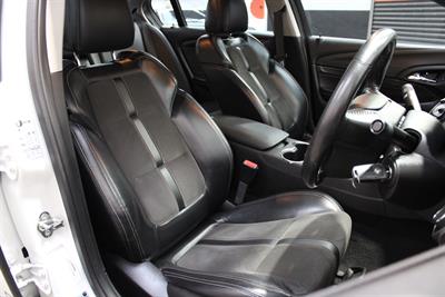 2014 Holden Commodore - Thumbnail