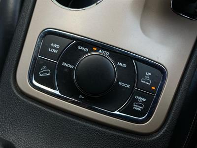 2015 Jeep GRAND CHEROKEE - Thumbnail