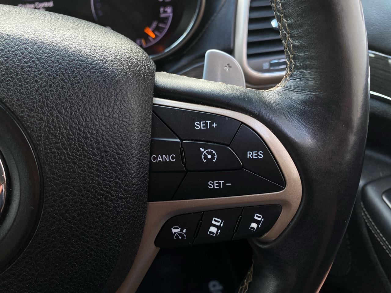 2015 Jeep GRAND CHEROKEE