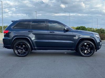 2015 Jeep GRAND CHEROKEE - Thumbnail