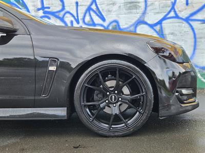 2016 Holden Commodore - Thumbnail