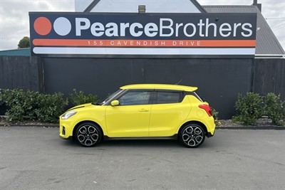 2018 Suzuki Swift - Thumbnail