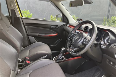 2018 Suzuki Swift - Thumbnail