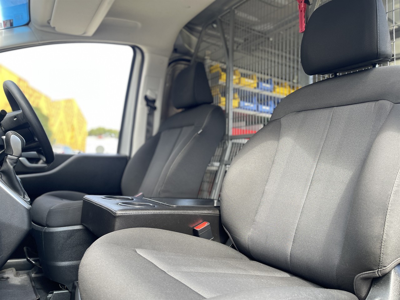 2023 Hyundai Staria Load