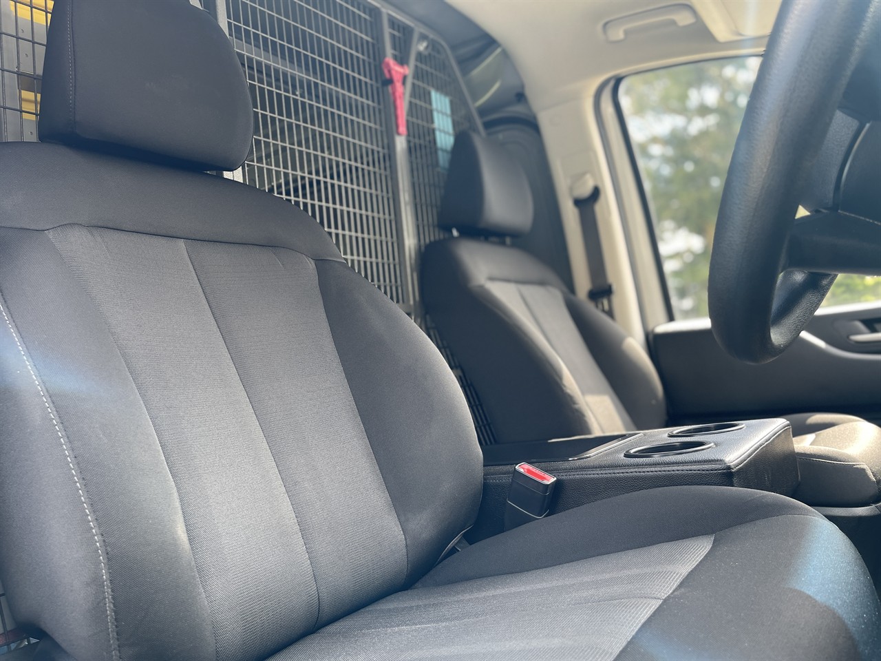 2023 Hyundai Staria Load