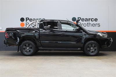 2016 Toyota Hilux - Thumbnail