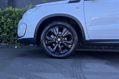 2020 Suzuki Vitara - Thumbnail