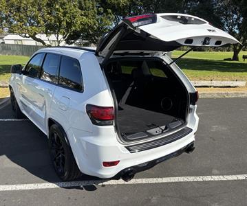 2019 Jeep GRAND CHEROKEE - Thumbnail