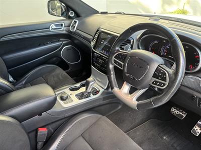 2019 Jeep GRAND CHEROKEE - Thumbnail