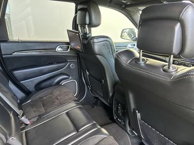 2019 Jeep GRAND CHEROKEE - Thumbnail