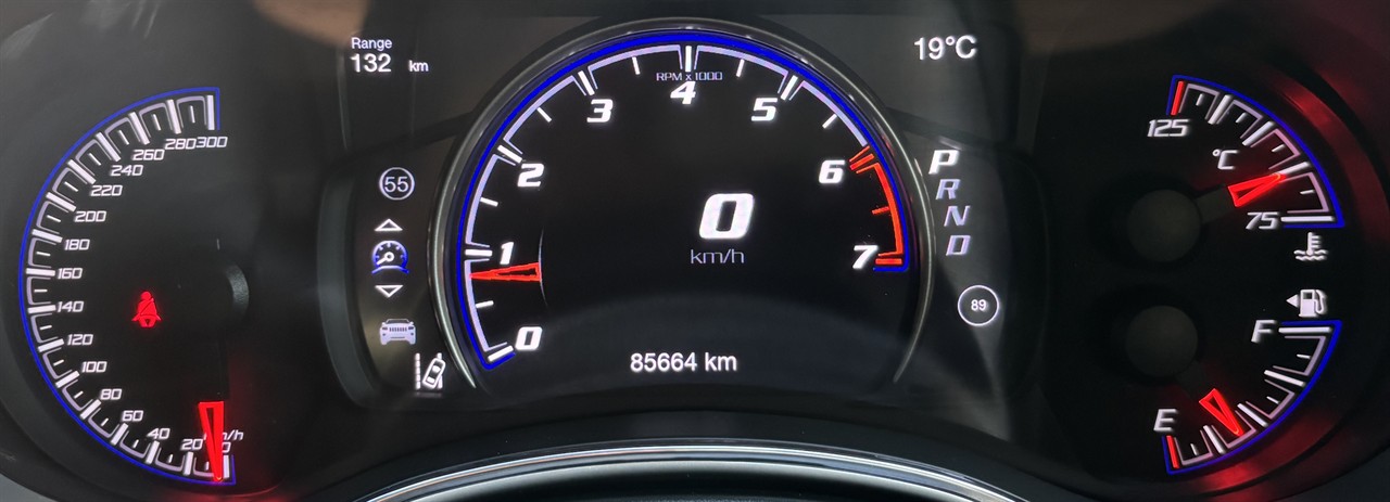 2019 Jeep GRAND CHEROKEE