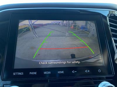 2022 Mitsubishi Outlander - Thumbnail