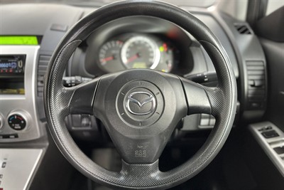 2006 Mazda PREMACY - Thumbnail