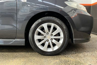 2006 Mazda PREMACY - Thumbnail