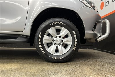 2016 Toyota Hilux - Thumbnail