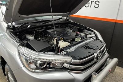 2016 Toyota Hilux - Thumbnail