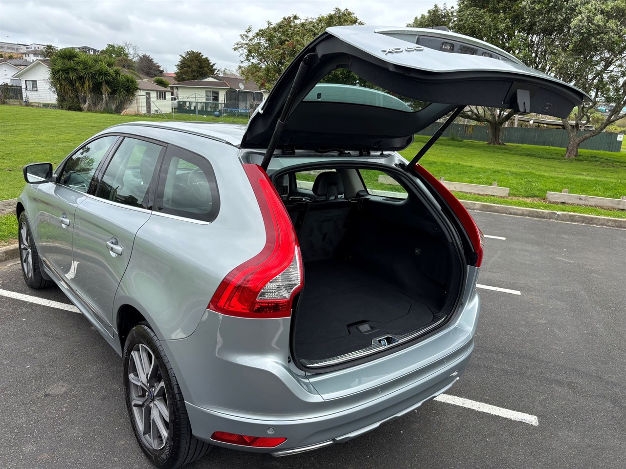2016 Volvo XC60