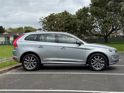 2016 Volvo XC60 - Thumbnail