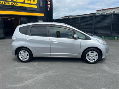 2012 Honda FIT - Thumbnail