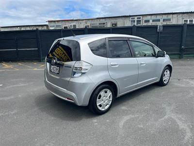 2012 Honda FIT - Thumbnail