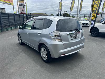 2012 Honda FIT - Thumbnail