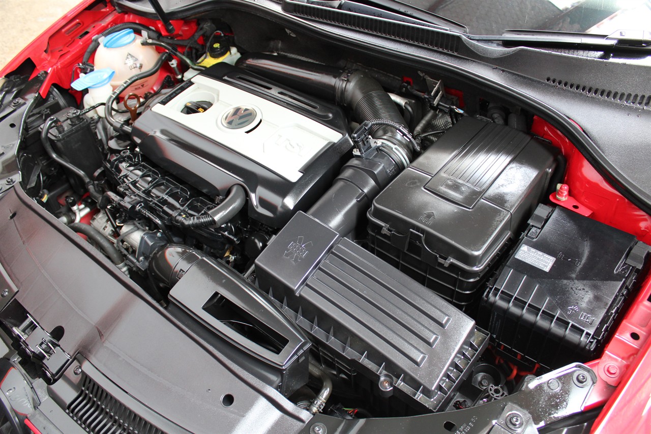 2010 Volkswagen GOLF