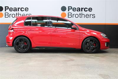 2010 Volkswagen GOLF - Thumbnail