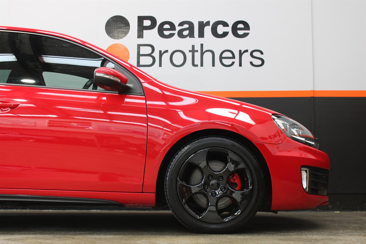 2010 Volkswagen GOLF