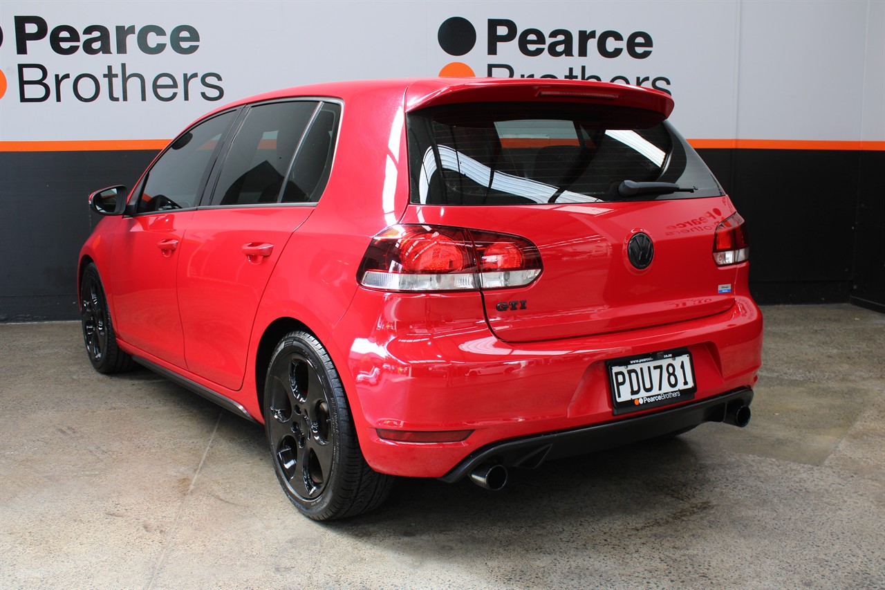 2010 Volkswagen GOLF