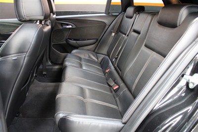 2016 Holden Commodore - Thumbnail