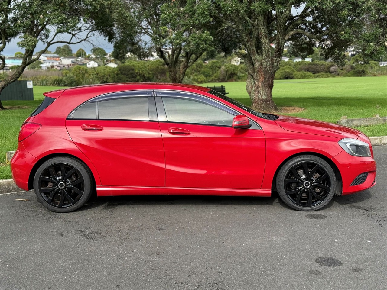 2014 Mercedes-Benz A 180