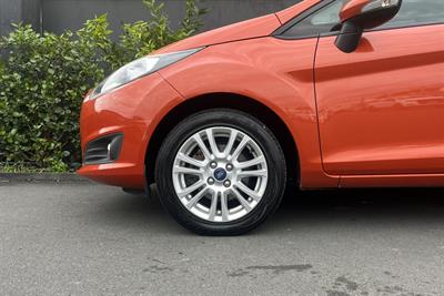 2015 Ford Fiesta - Thumbnail