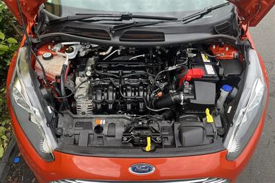 2015 Ford Fiesta - Thumbnail