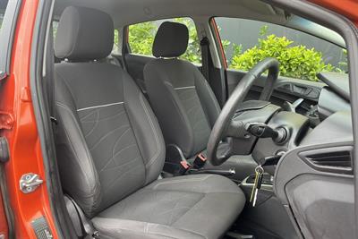 2015 Ford Fiesta - Thumbnail