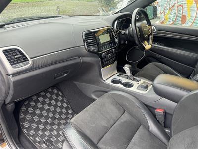 2019 Jeep GRAND CHEROKEE - Thumbnail