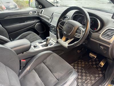 2019 Jeep GRAND CHEROKEE - Thumbnail