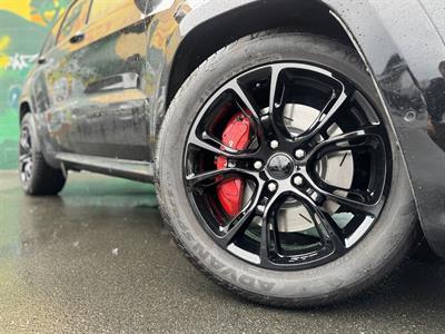 2019 Jeep GRAND CHEROKEE - Thumbnail