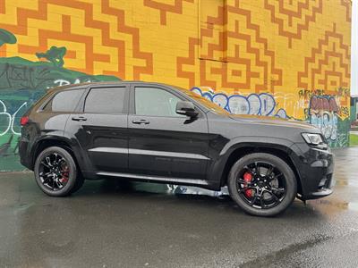 2019 Jeep GRAND CHEROKEE - Thumbnail