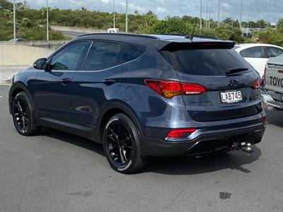 2017 Hyundai SANTA FE - Thumbnail