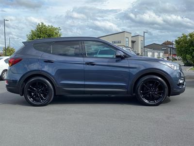 2017 Hyundai SANTA FE - Thumbnail