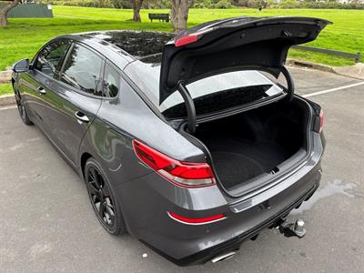 2019 Kia OPTIMA - Thumbnail