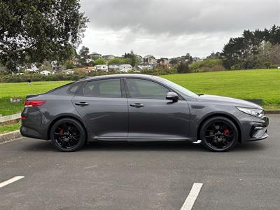 2019 Kia OPTIMA - Thumbnail