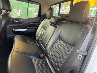 2021 Nissan Navara - Thumbnail