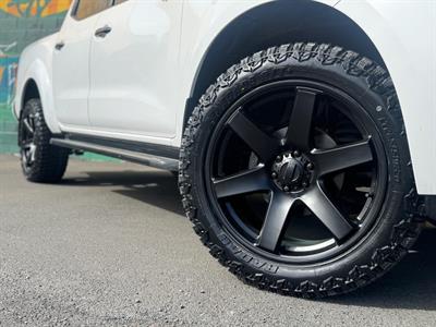 2021 Nissan Navara - Thumbnail