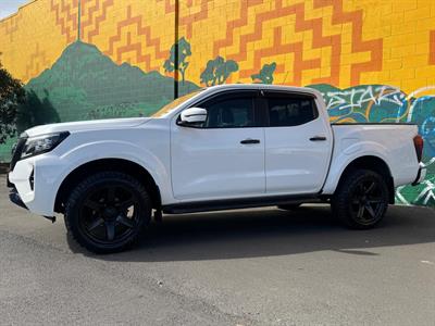 2021 Nissan Navara - Thumbnail