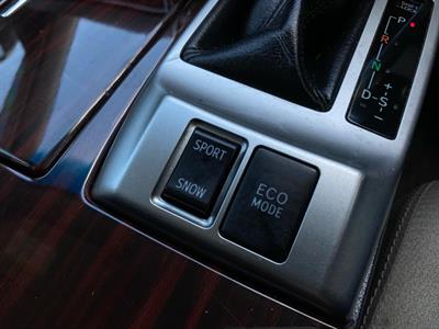 2010 Toyota Markx - Thumbnail