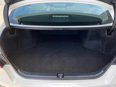 2010 Toyota Markx - Thumbnail