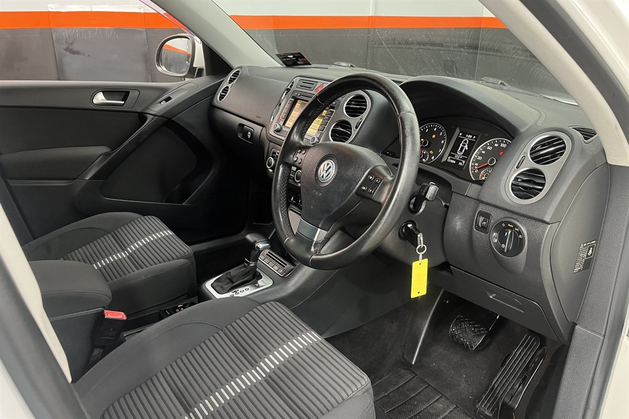 2010 Volkswagen TIGUAN