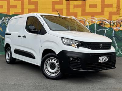 2022 Peugeot Partner - Thumbnail