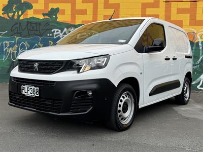 2022 Peugeot Partner - Thumbnail